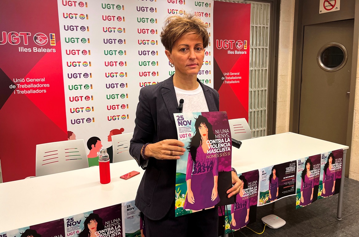 La portavoz de la Gestora de UGT, Xisca Garí Perelló, durante la presentación del informe 'Ni una menos, contra la violencia machista, solo sí es sí'. 