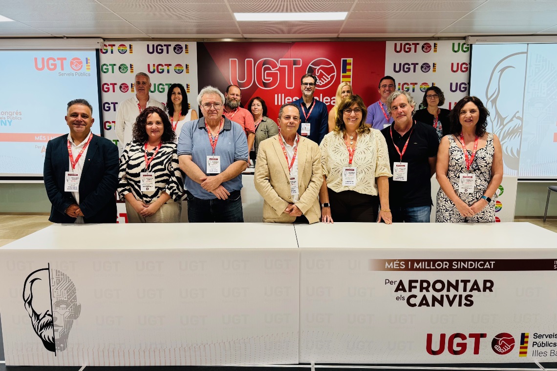 Foto de grupo de la Ejecutiva de UGT Servicios Públicos