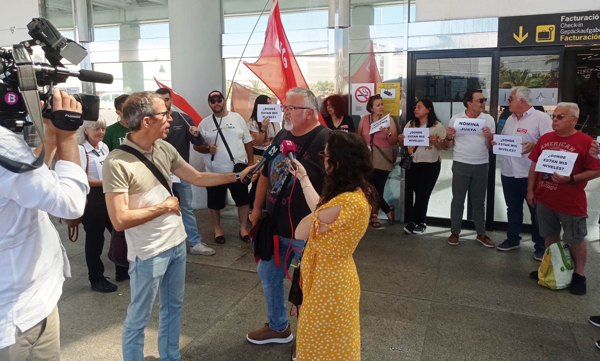 Imagen de la protesta de UGT en el aeropuerto de Palma
