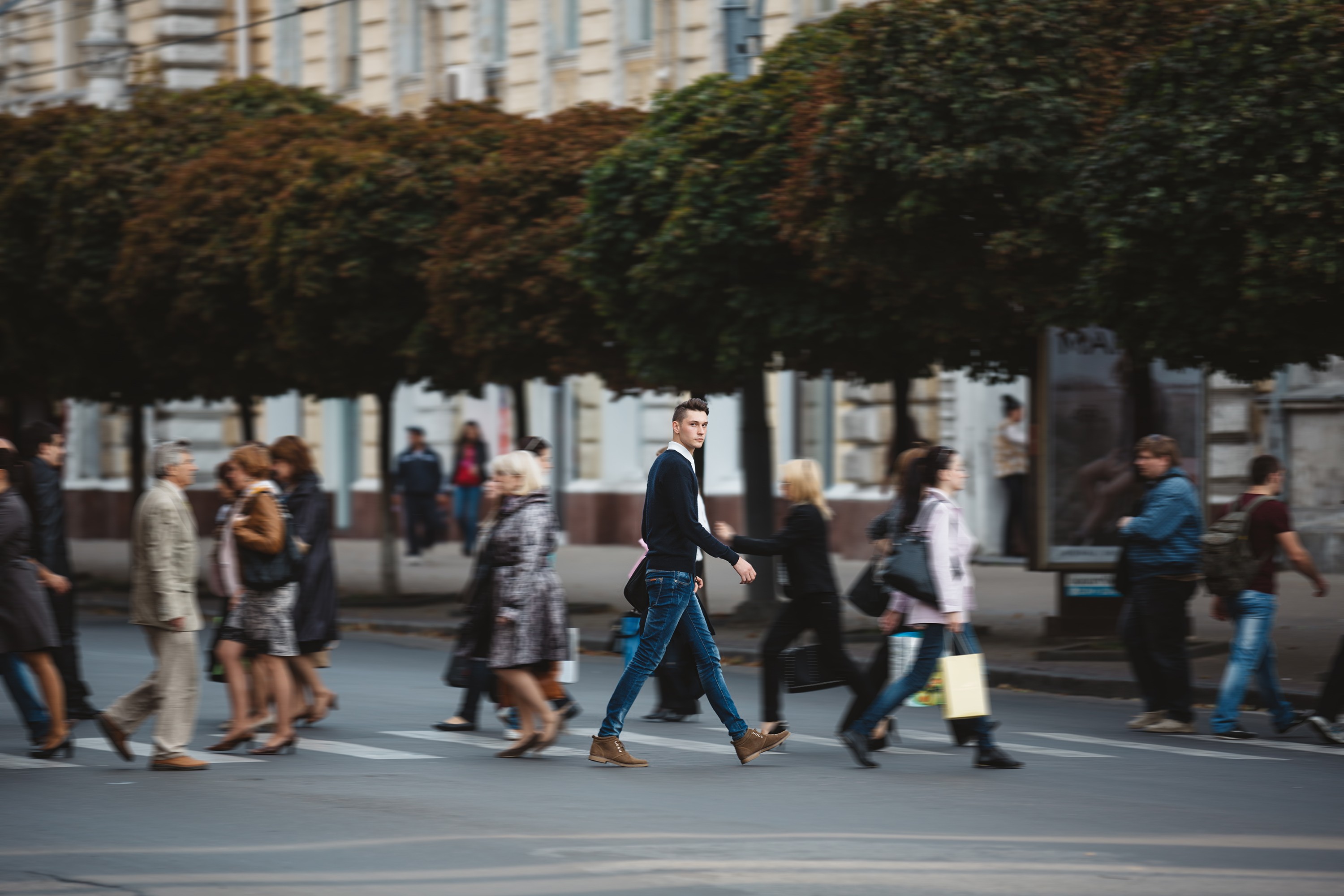 Imagen de personas caminando